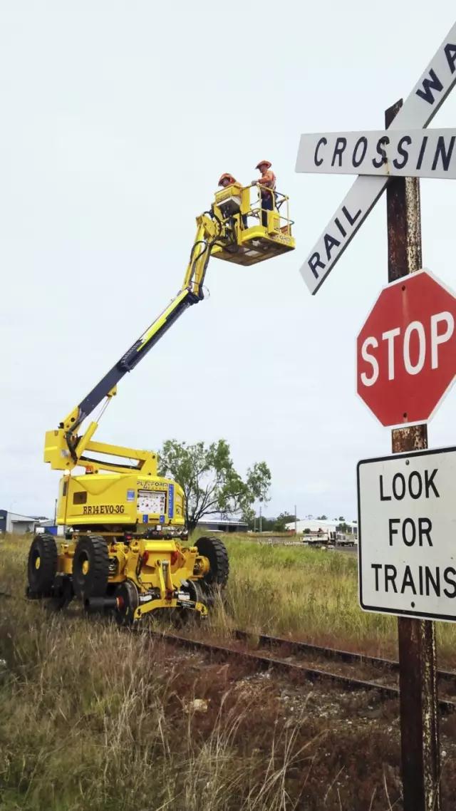 軌道高空作業(yè)平臺 軌道高空作業(yè)平臺